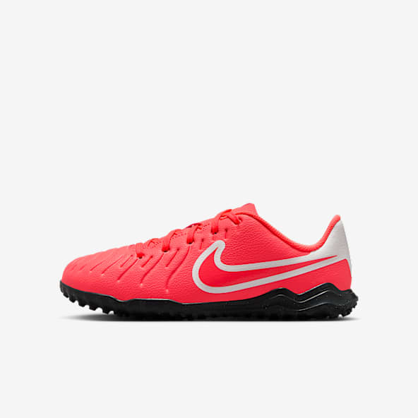 Tiempo Cleats Shoes. Nike